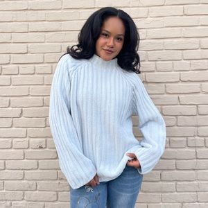 DKNY oversized baby blue sweater 🤍